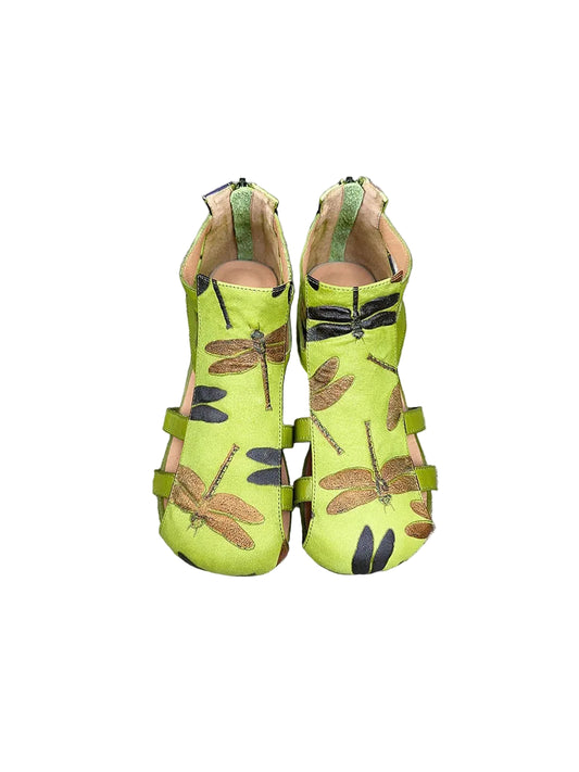 Retro Dragonfly Leather Sandals – Handmade Flats